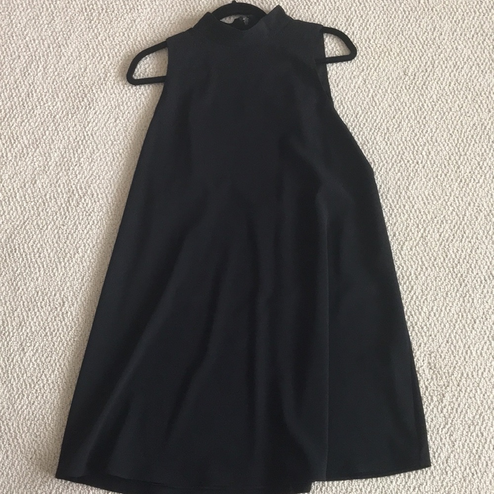 Alice + Olivia LBD with back cut out! Size M